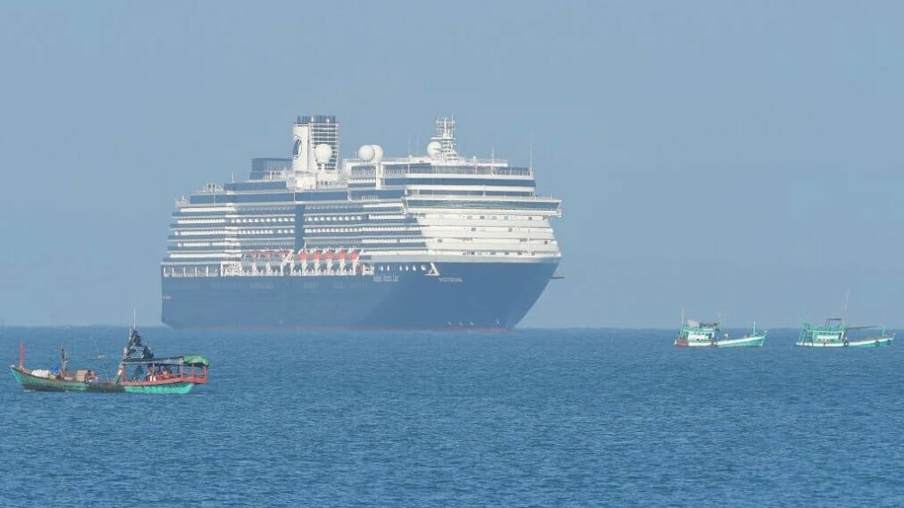 Couple_locked_down_in_cruise_Rai_Bahadur